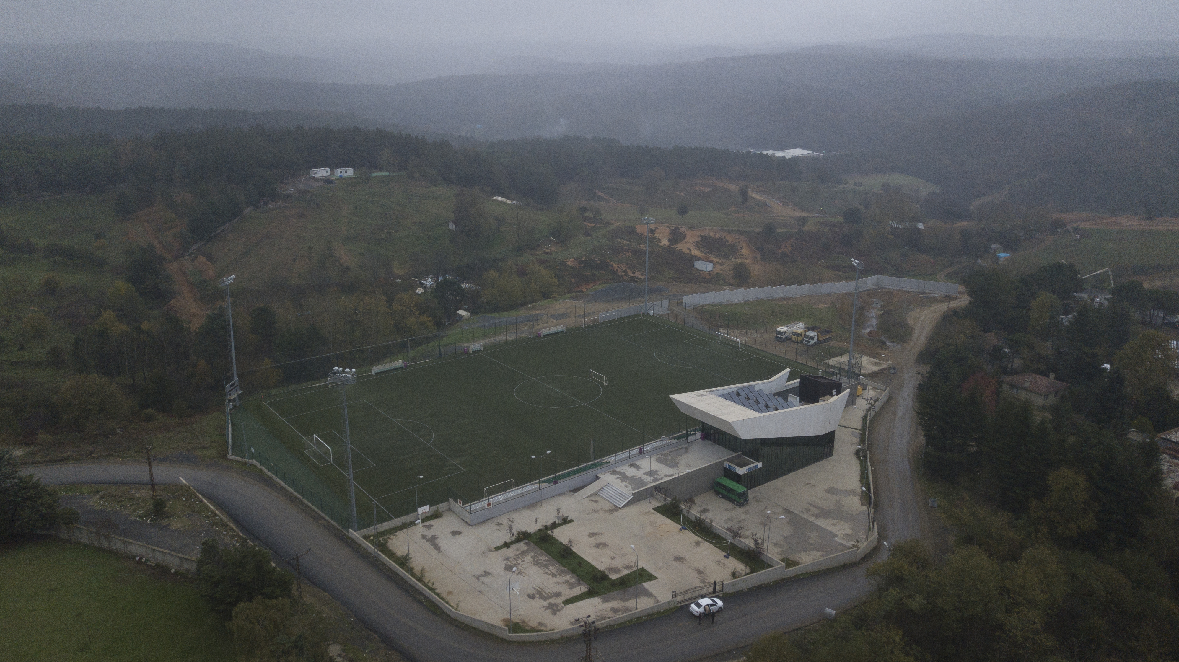 Kemerburgaz Spor Tesisleri B Blok Yapim İşi